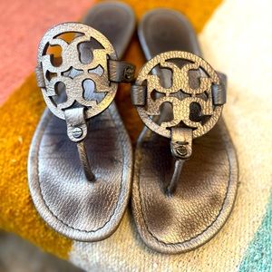 Silver size 8 Tori Burch flats